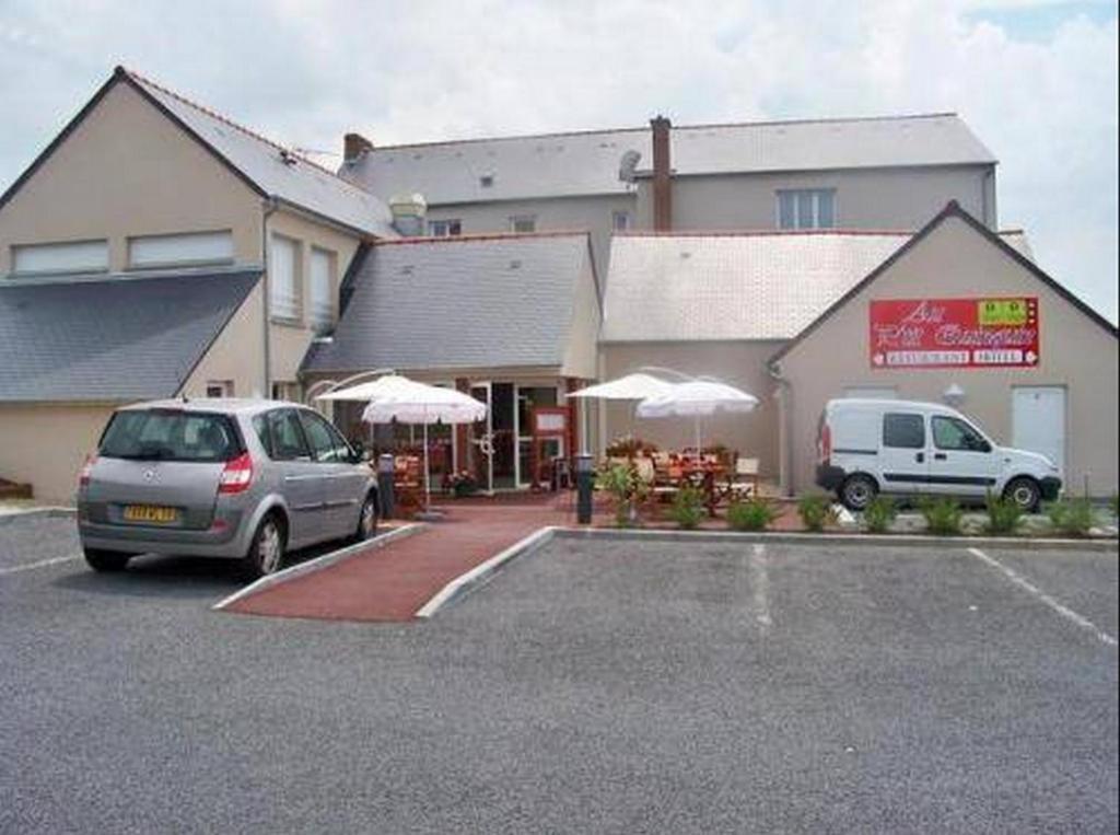 Au P'Tit Quinquin Hotel Le Val-Saint-Pere ภายนอก รูปภาพ