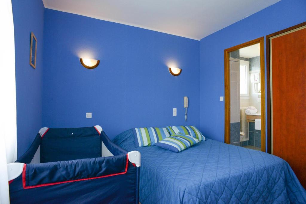 Au P'Tit Quinquin Hotel Le Val-Saint-Pere ภายนอก รูปภาพ